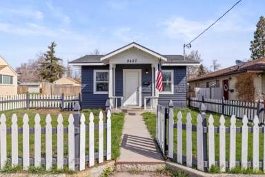 Main picture of 2427 Garden Ave