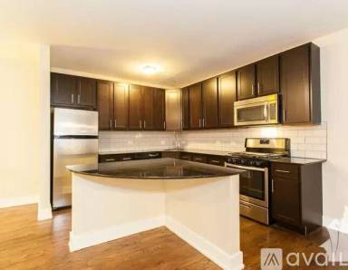 Main picture of 5058 N Winchester Ave