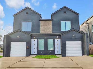 Main picture of 1622 Dakota St