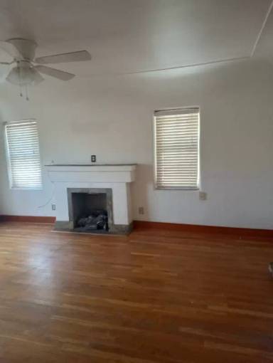 Main picture of 433 E 23rd St