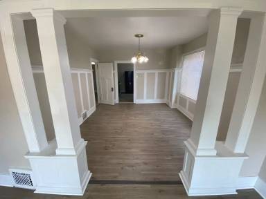 Main picture of 4840 Saint Clair St