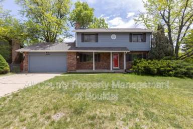 Main picture of 7702 Essex Pl