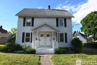 Main picture of 67 Walnut St