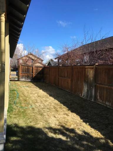 Main picture of 3059 NE Yellow Ribbon Dr