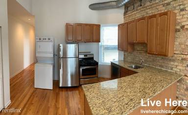Main picture of 2450 N Southport Ave