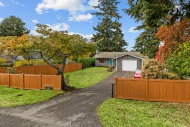 Main picture of 10247 11th Ave SW