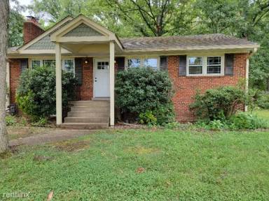 Main picture of 7120 Lamar Dr