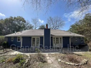 Main picture of 7401 Bernadette Dr