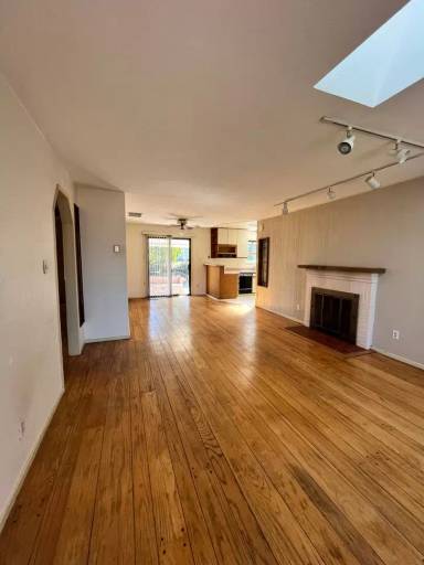 Main picture of 866 W Sunset Blvd