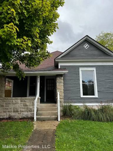 Main picture of 609 S Walnut St