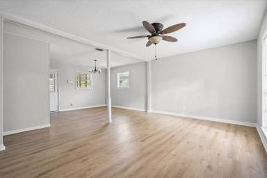 Main picture of 4516 Champlain Ave
