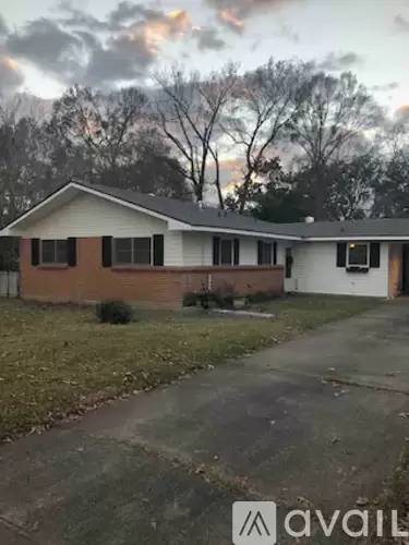 Main picture of 1464 Marilyn Dr