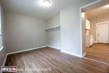 Main picture of 3807 S 24th St