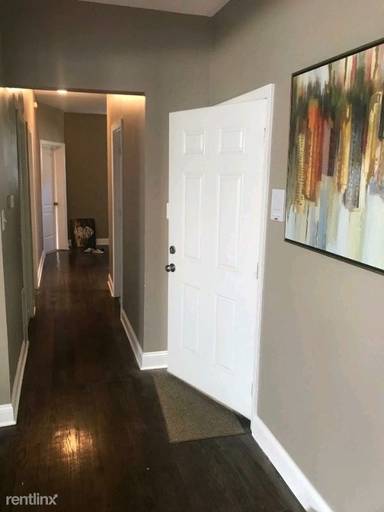 Main picture of 1452 E 71st Pl