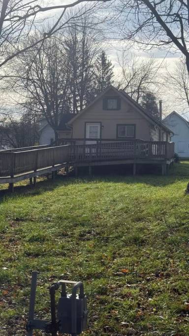 Main picture of 1605 Kerr St