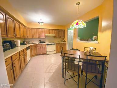 Main picture of 345 92nd St