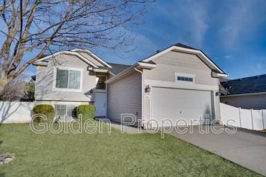 Main picture of 7416 N Courcelles Pkwy