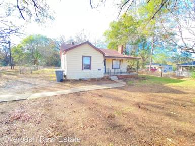 Main picture of 2104 Concord Lake Rd