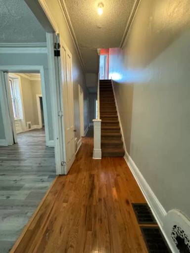 Main picture of 4308 Walnut St
