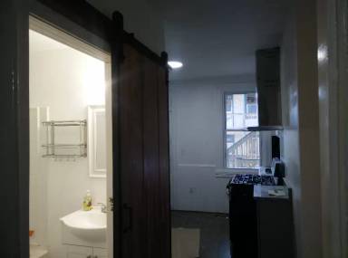 Main picture of 3025 Brereton St