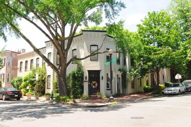 Main picture of 1226 28th St NW