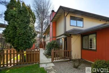 Main picture of 15422 40th Ave S