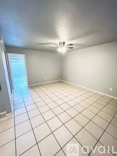 Main picture of 1108 W Fern Ave