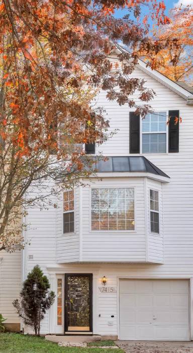 Main picture of 7415 Goodland Dr