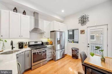 Main picture of 2638 Janney St