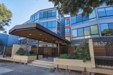 Main picture of 455 Vallejo St