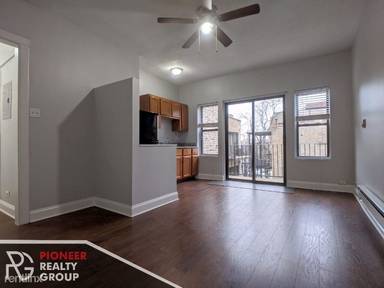 Main picture of 4555 N Malden St