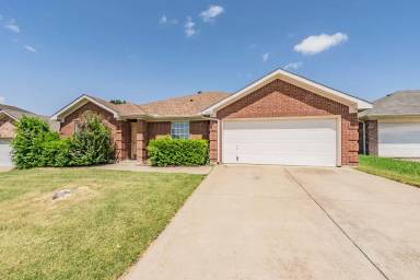 Main picture of 8109 Mosstree Dr