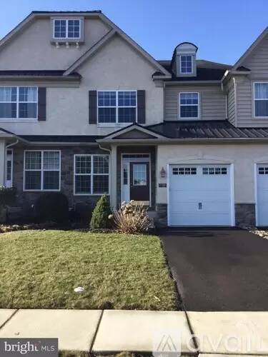 Main picture of 3190 Brookside Dr