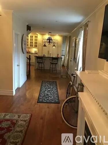 Main picture of 32 Warwick St