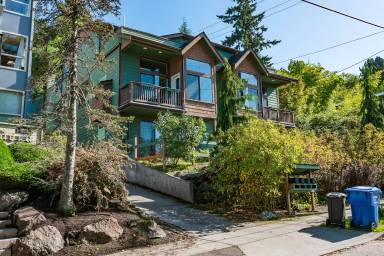 Main picture of 3602 14th Ave W