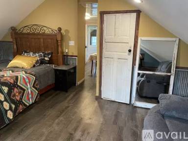 Main picture of 224 Highview Ave