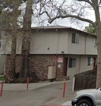 Main picture of 446 S 11th St