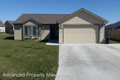 Main picture of 2704 Maise Cir