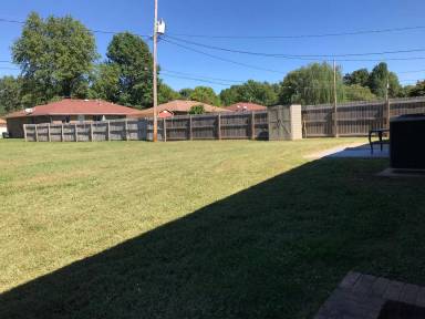 Main picture of 1139 W Whiteside St