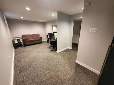 Main picture of 741 Monroe St NE