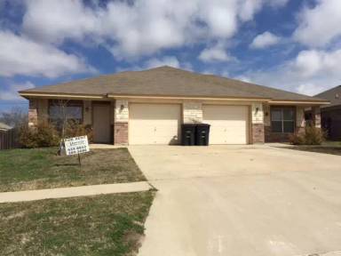 Main picture of 1313 Cinch Dr
