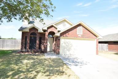Main picture of 3802 Sawtooth Dr