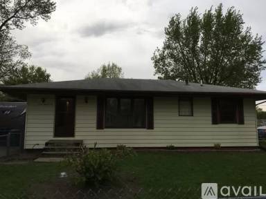 Main picture of 322 NE 6th St