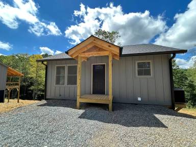 Main picture of 120 Oliver Ln