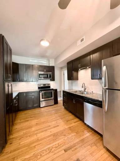 Main picture of 1210 S Newstead Ave