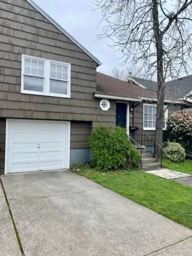 Main picture of 3444 SE 55th Ave