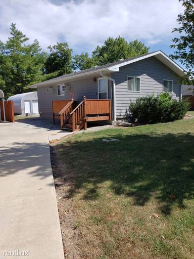 Main picture of 422 S 13th St