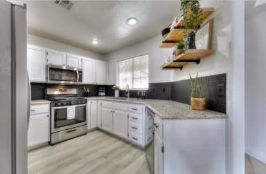 Main picture of 1821 Rapier Dr