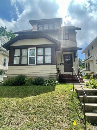 Main picture of 471 Brooks Ave