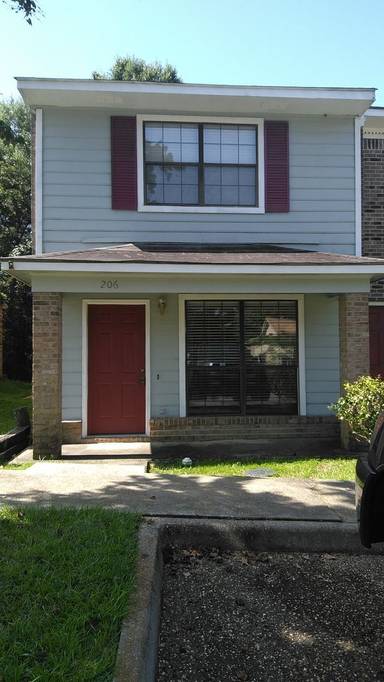 Main picture of 206 Edith Way